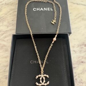 Authentic Chanel Faux Pearl Embellished CC Logo Necklace Gold Chain With Box